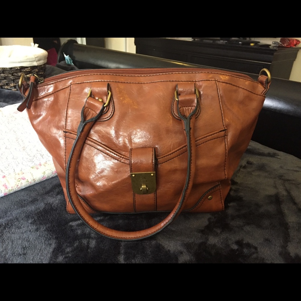 NWOT STYLE&CO LEATHER PURSE.